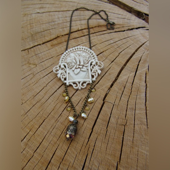 Repurposed Recycled Resin Statement Necklace - Picture 3 of 4